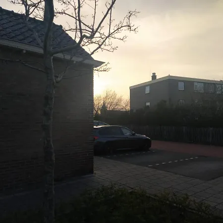 Knus Met Prachtige Nieuwe Badkamer - Distelhoek * Egmond aan Zee