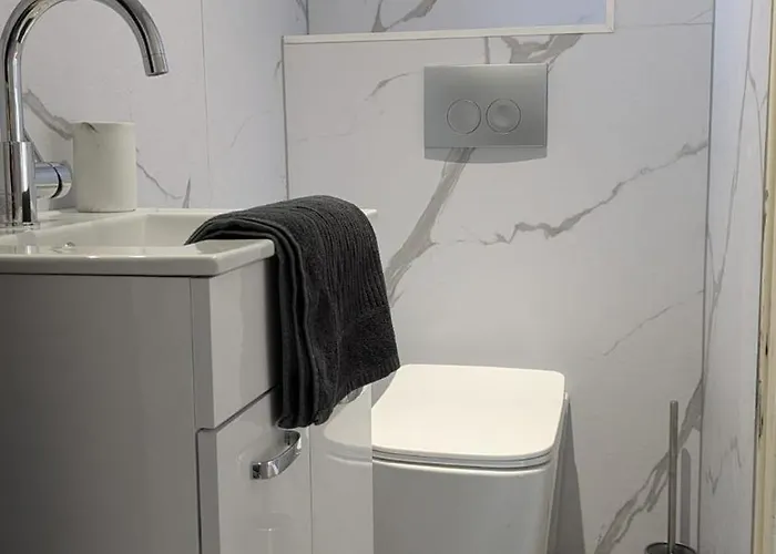 Knus Met Prachtige Nieuwe Badkamer - Distelhoek Egmond aan Zee