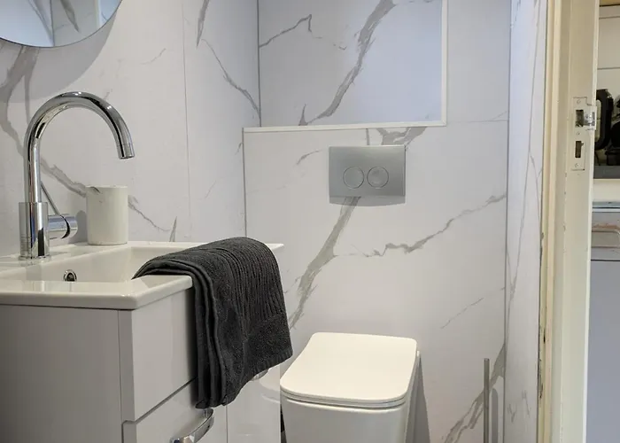 Knus Met Prachtige Nieuwe Badkamer - Distelhoek